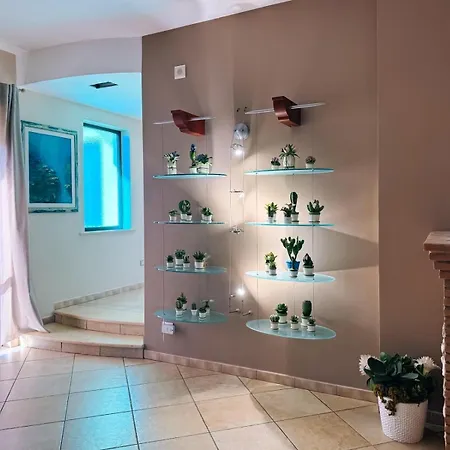 Apartment Di Flo' Anzio